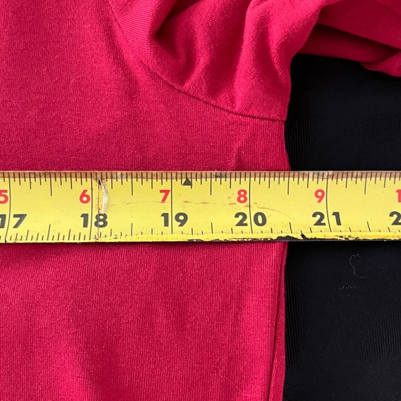 DKNY Scooped Neck Red Top - Size L - Picture 8 of 10